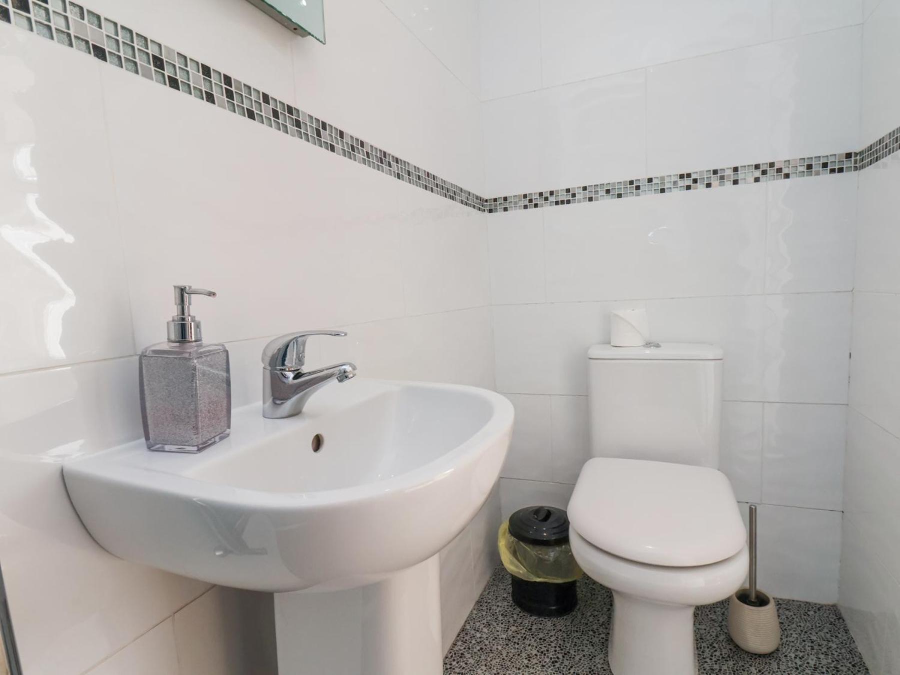 Mayfield Manor Вітбі Екстер'єр фото